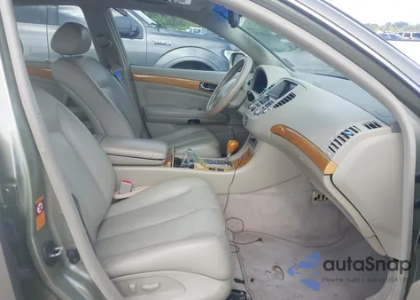 2002 Infiniti Q45 Luxury z USA, uszkodzony, nr VIN JNKBF01A42M003654